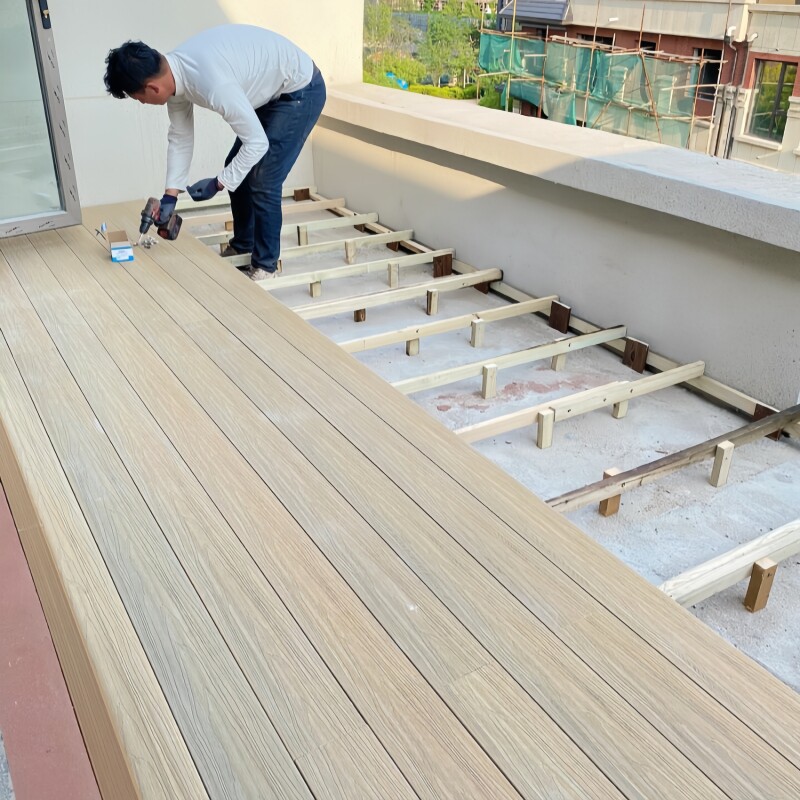 户外塑木地板无缝共挤露台庭院木塑拼接室外木纹阳台花园防腐地板