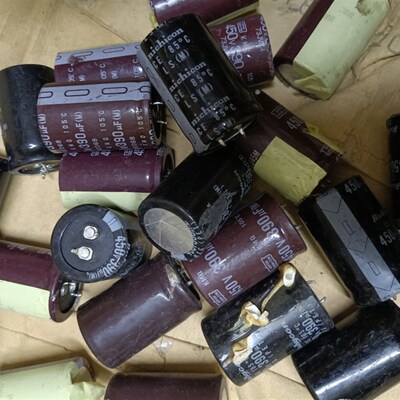 压电解电容 450V/390uf 30*45 进口拆机件原字原壳