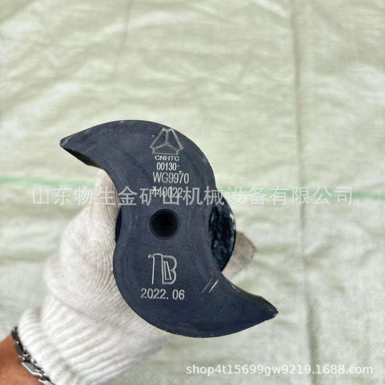 重汽豪沃配件70矿前制动凸轮轴WG9970440022 矿山宽体自卸车配件