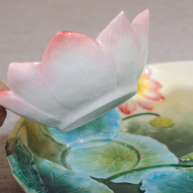 中式陶瓷荷花点心盘家用果盘甜点盘茶几摆件陶瓷盘中式风格餐盘