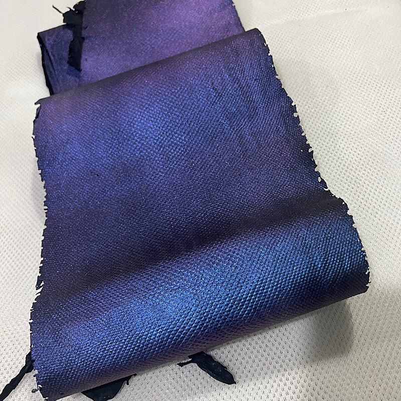 蓝紫色渐变 带闪沙蛇t皮料 尺寸约1.15米*18厘米