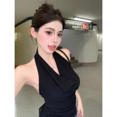 辣妹性感挂脖荡领吊带女