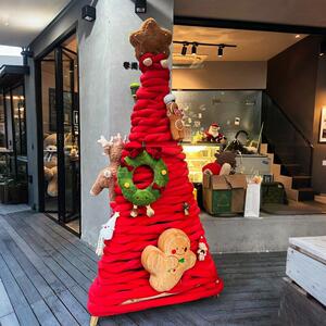 红绳毛绒圣诞树店铺门口装扮圣诞节装饰品拍照道具氛围感场景布置