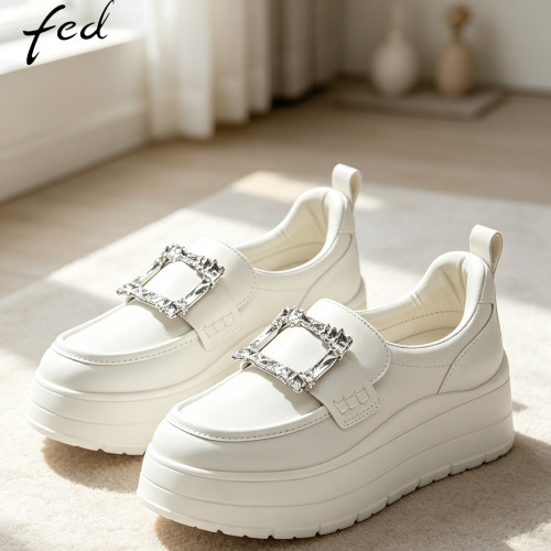 fed真皮通勤水钻扣厚底乐福鞋