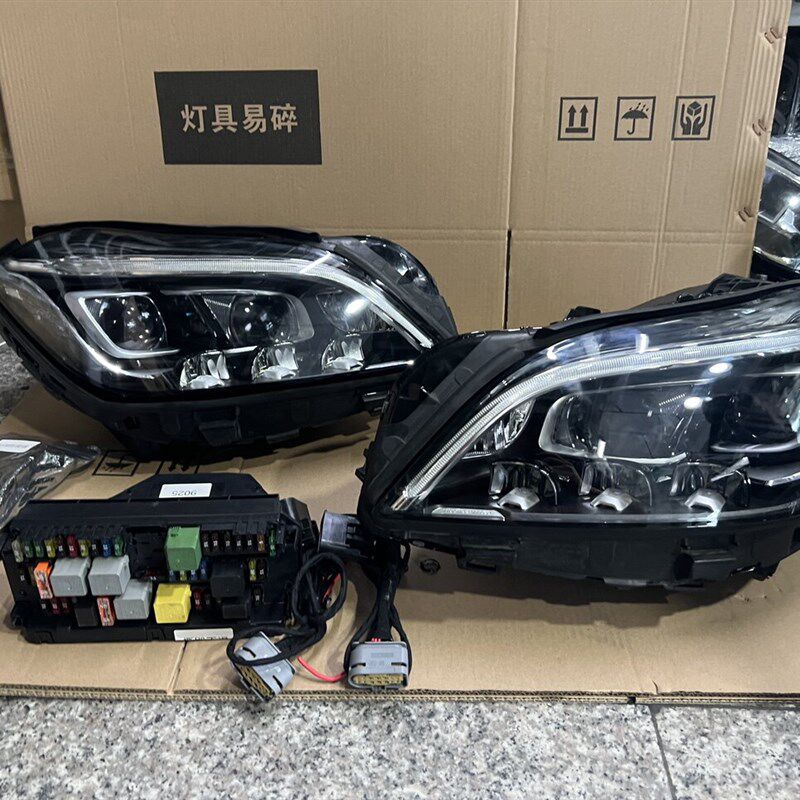 适用奔驰CLS300 CLS350 W218高配几何大灯总成 老款升级新款 尾灯