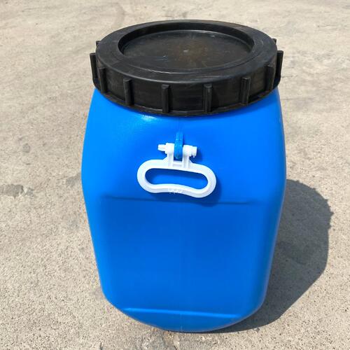 甄选30L塑料方桶 蓝色PE方形30kg堆码桶带圆盖油水废液化工桶现货