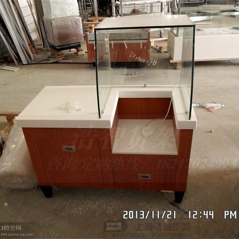 玻璃货架 货架展示货 面包展示柜 餐盘展示架 面包货架 中岛柜