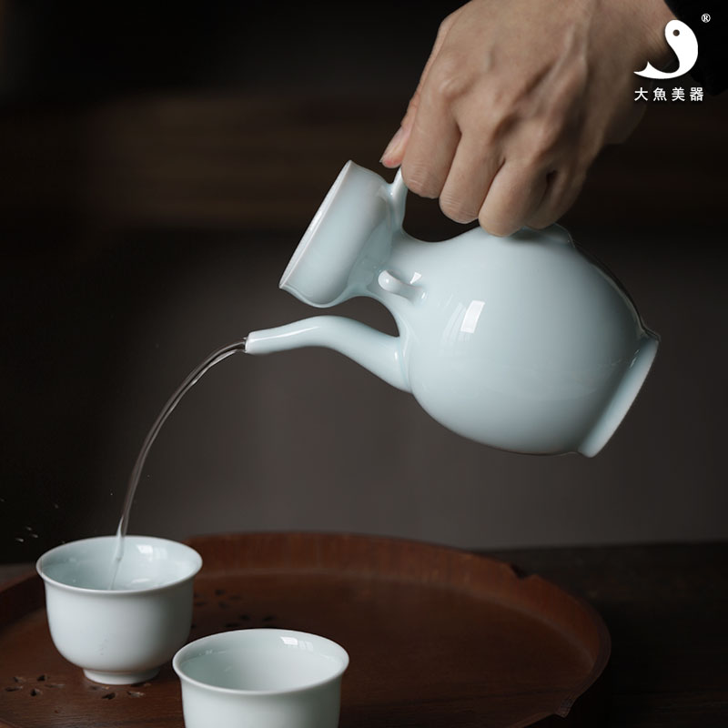 大鱼美器陶瓷分酒器景德镇湖田影青釉酒具喝酒神器聚会利器餐饮具