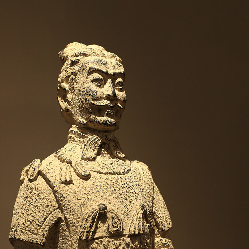 新中式秦俑摆件仿古特色艺术工艺品博古架客厅书房桌面装饰兵马俑