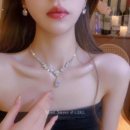 锆石闪钻项链晚礼服配饰生日婚纱新娘高级感轻奢小众颈链锁骨链女