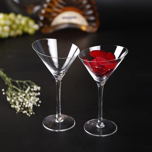 甄选金石厂家直供人工吹制玻璃鸡尾酒杯水晶水晶玻璃脚酒杯斜口杯