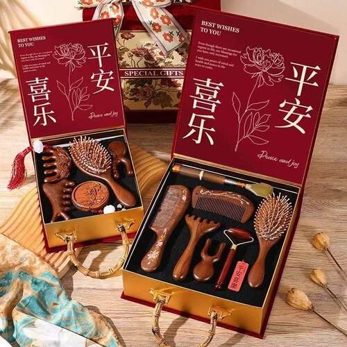 2026新款新年马年礼物送妈妈女老师檀木木梳礼盒实用高档有意义的