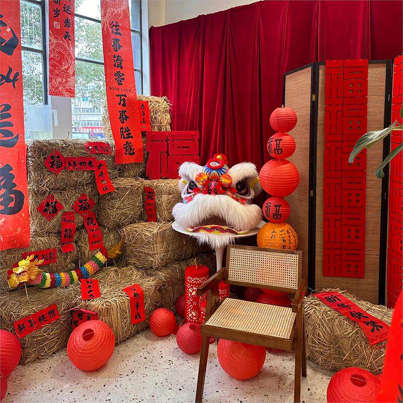 自拍馆新年场景美陈中式醒狮头装饰红色灯笼福字氛围摆件拍照道具