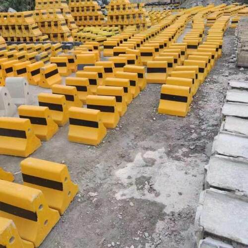 混凝土水泥隔离墩底座路障墩新款石马墩子分离路口高速公路围蔽