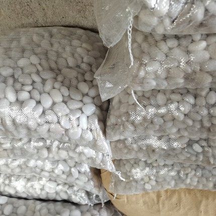 云南鹅卵石石头鹅卵石蛋雨花石铺地铺路原石黑石彩色石头鹅软石