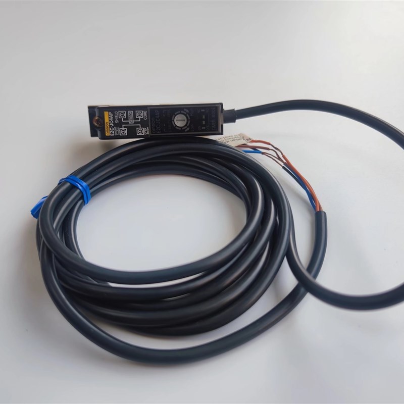E2C-JC4AP 日本OMRON光纤放大器 全新库存