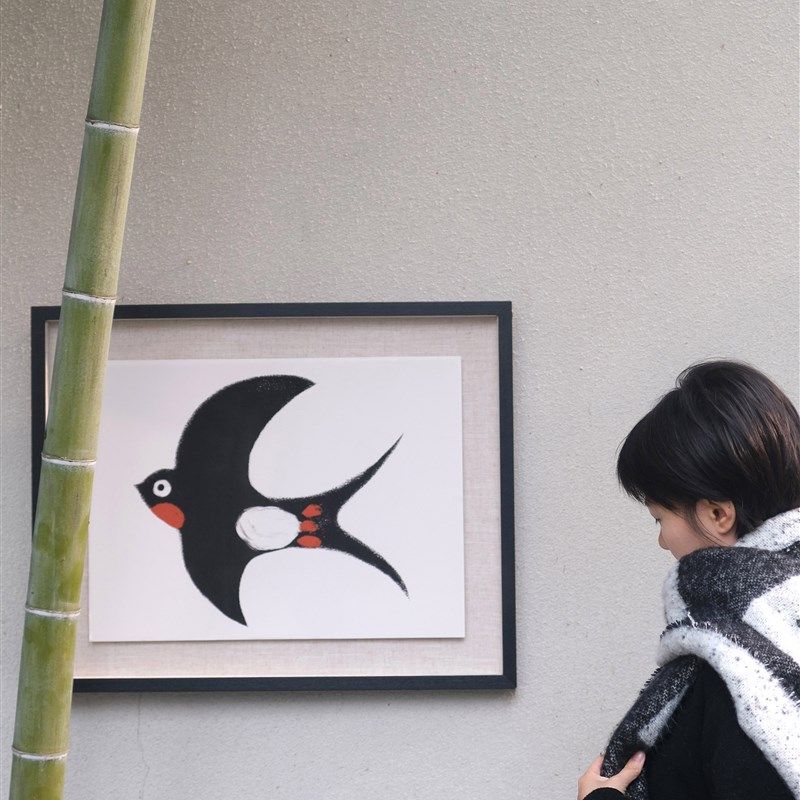 燕归报喜挂画燕子好寓意新中式画中古风儿童房小众卡通艺术装饰画