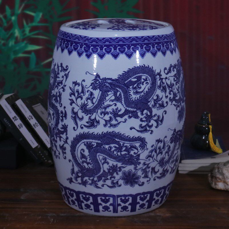 景德镇陶瓷米缸20斤30斤50斤米桶家用带盖青花龙面粉缸密封储物罐