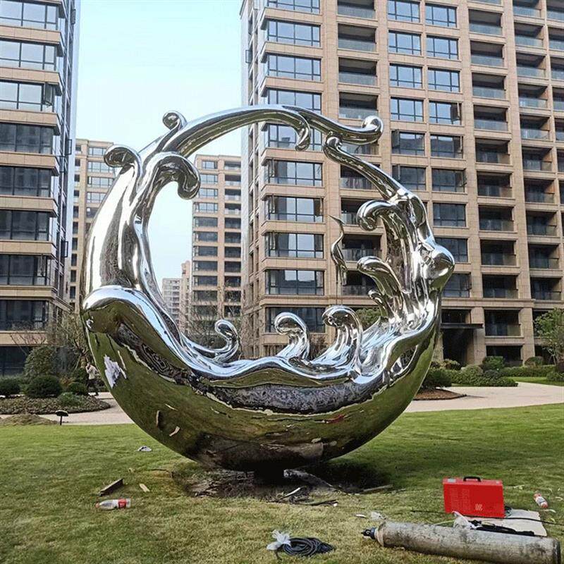 定制鲸鱼雕塑不锈钢镜面浪花雕像铸铜月亮戒指抽象圆圈大户外摆件