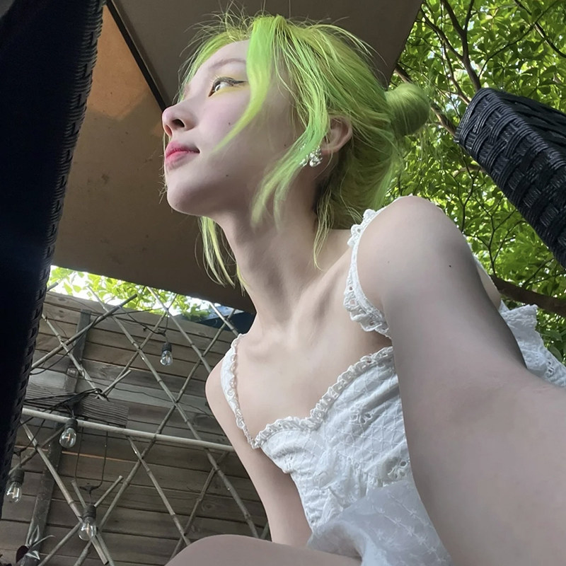 绿色假发全头套女中长卷发荧光锁骨发整顶女团潮色彩色水波纹毛