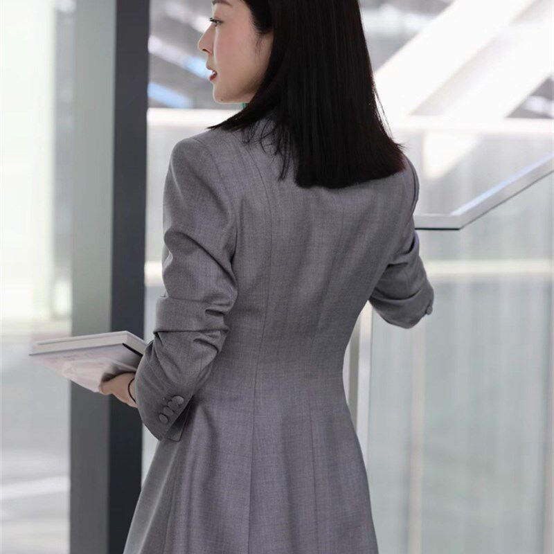灰色女士气场强大西装修身正式场合职业套装高端女装轻奢夏季薄款