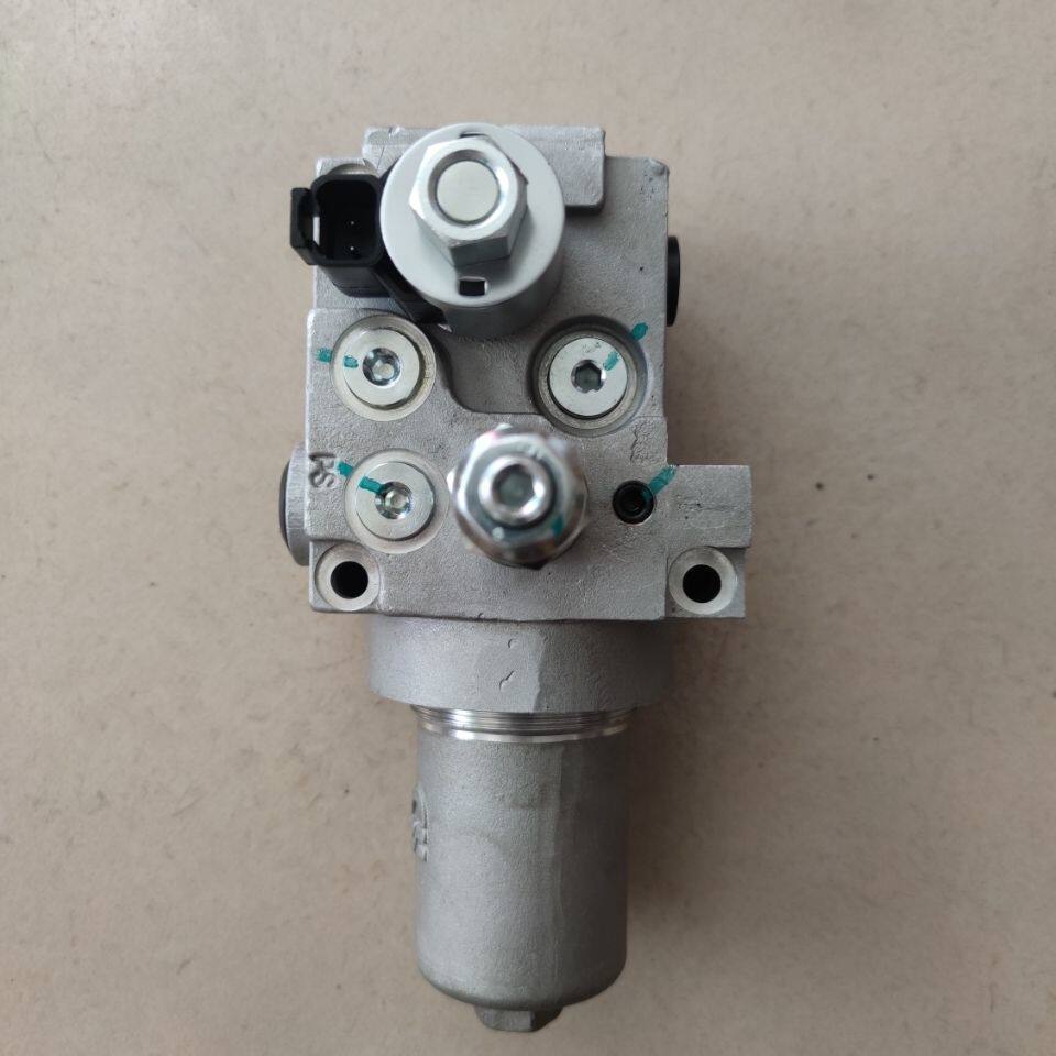 新源65/75胶轮式挖掘机 先导滤芯总成远山单联溢流油源阀带蓄能器