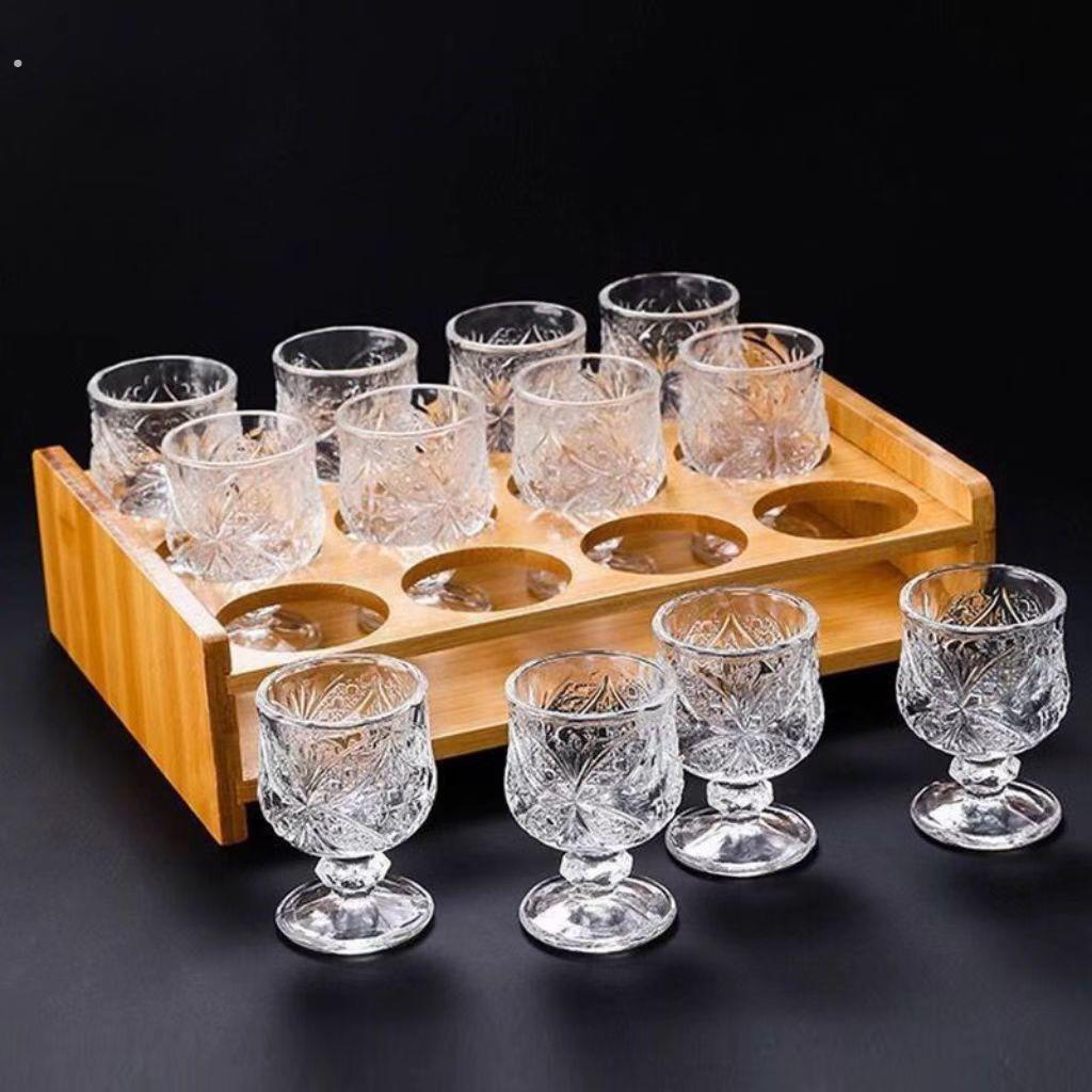 轻奢复古 浮雕蝴蝶玻璃杯 高颜值 家用小高脚杯 白酒杯玻璃酒盅