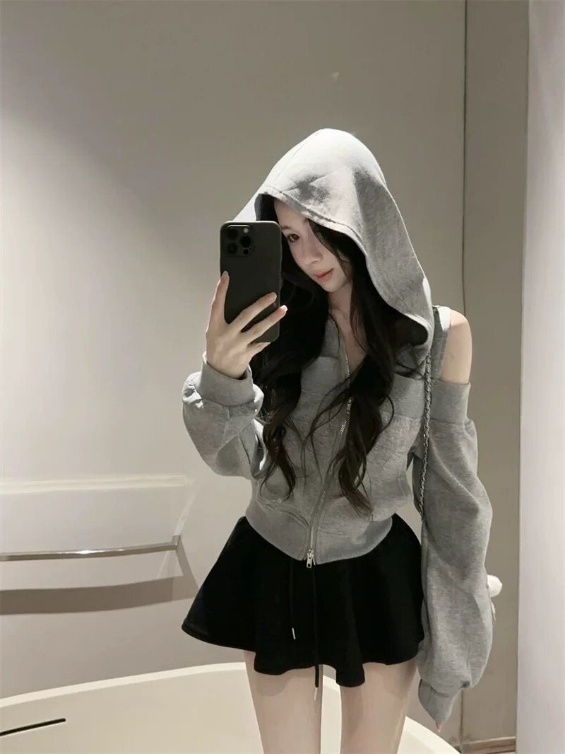 灰色连帽拉链卫衣外套女设计款网红日常秋季新款美式辣妹露肩上衣