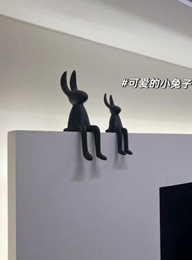 意式极简坐姿长耳兔电视背景墙摆件玄关客厅电视柜酒柜家居装饰品