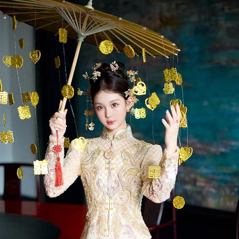 婚房布置中式喜字婚伞油伞国风伞晨袍拍摄道具婚礼拍照旗袍迎亲