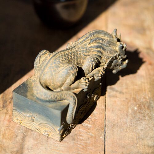国纯中式仿铸铁镇水兽避水桌蚣蝮兽面摆件招财茶宠家居风手工艺品