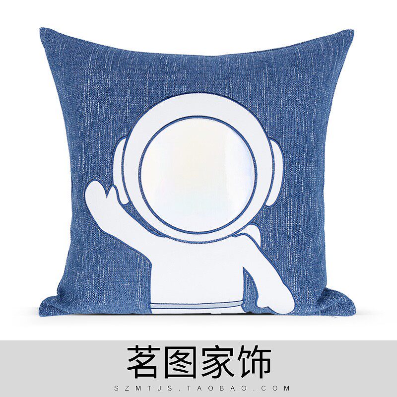 样板房抱枕儿童房个性男孩蓝色星球大战宇航员太空样板间方枕公仔