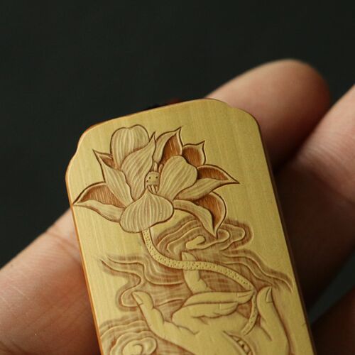 精品名家戚挺飞纯手工留青雕刻老玉竹小手牌挂件竹雕浅浮雕竹把玩