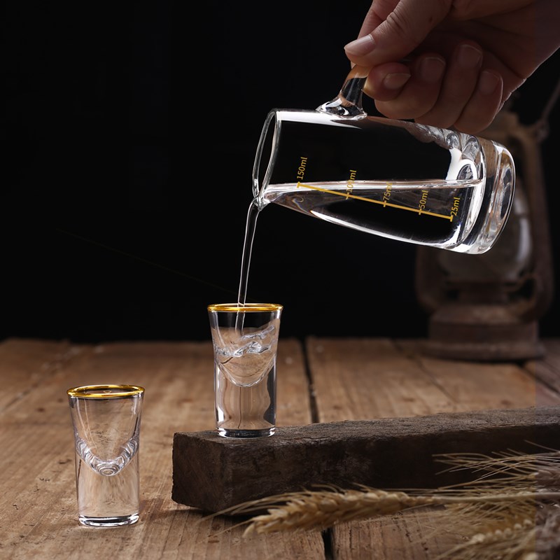 轻奢创意白酒杯分酒器家用饭店高档水晶玻璃小酒杯酒具套装中式