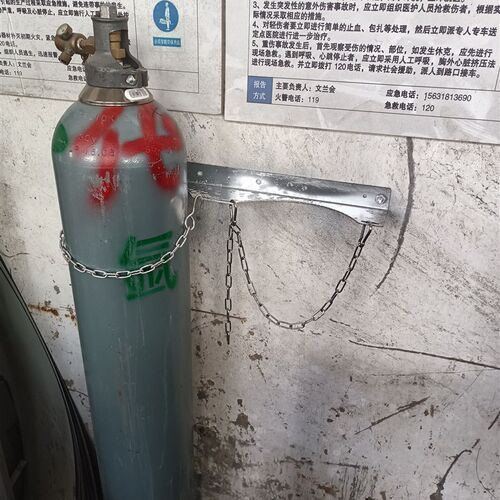 不锈钢医院厨房库房墙上气瓶固定架防倒架链条紧固架
