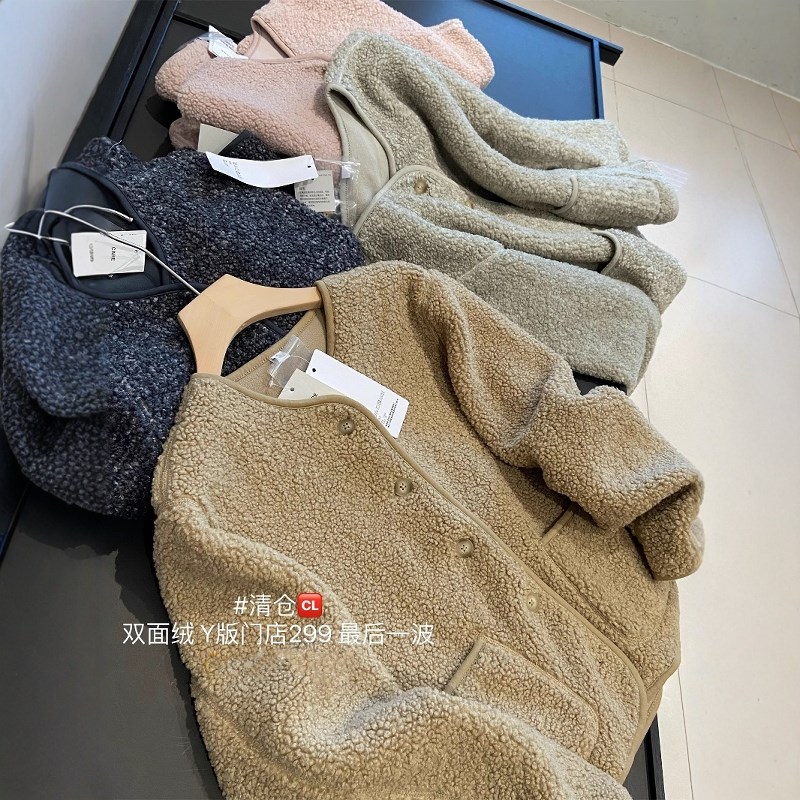 日单U!木巨199+!仿羊羔毛摇粒绒圆领开衫单排扣短款夹克外套女