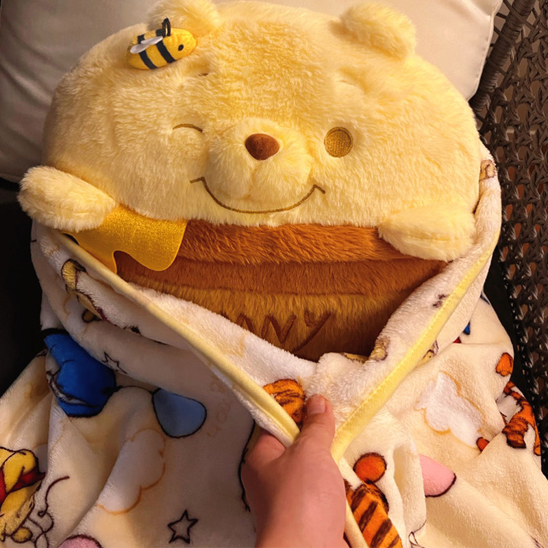 噗噗维尼熊抱枕毯子二合一办公室午睡小靠枕靠垫可爱女生趴趴枕头