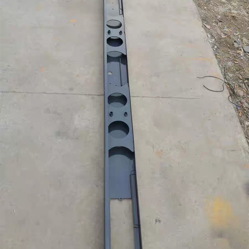 徐工吊车后保险杠25k20G50k后保险杠徐工吊车保险杠