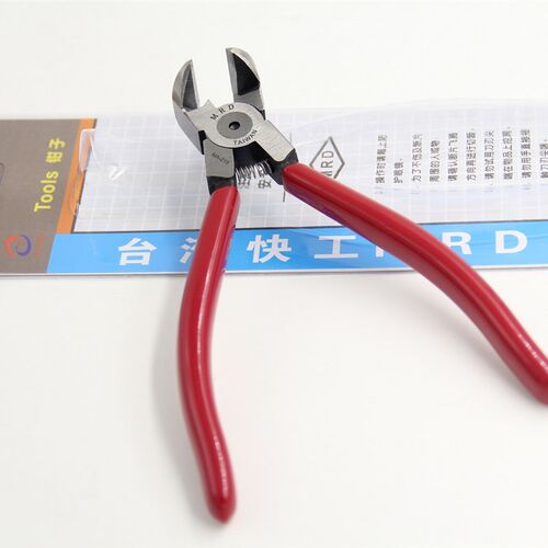 日本NT Cutter小红点AD-2P小型30度汽车贴膜车衣改色不锈钢美工刀
