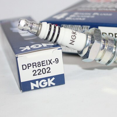 NGK铱金DPR8EIX-天火花塞适用-剑王地平线CG125 150藏獒DPR8EA99