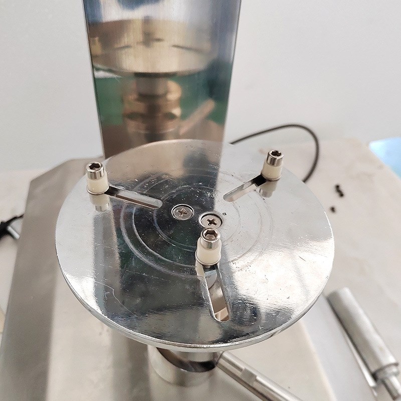 手动奶茶封口机 商用易拉罐奶茶豆浆Q饮品封杯机封罐机