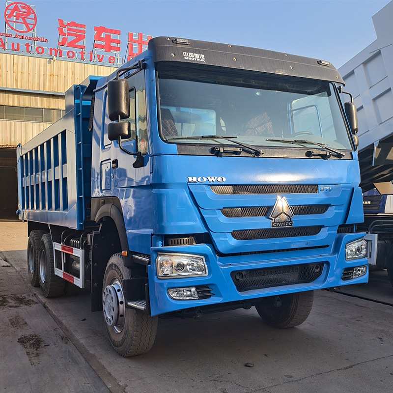 后八轮豪沃自卸车出口 双桥渣土车厢货车 375马力垃圾后翻车