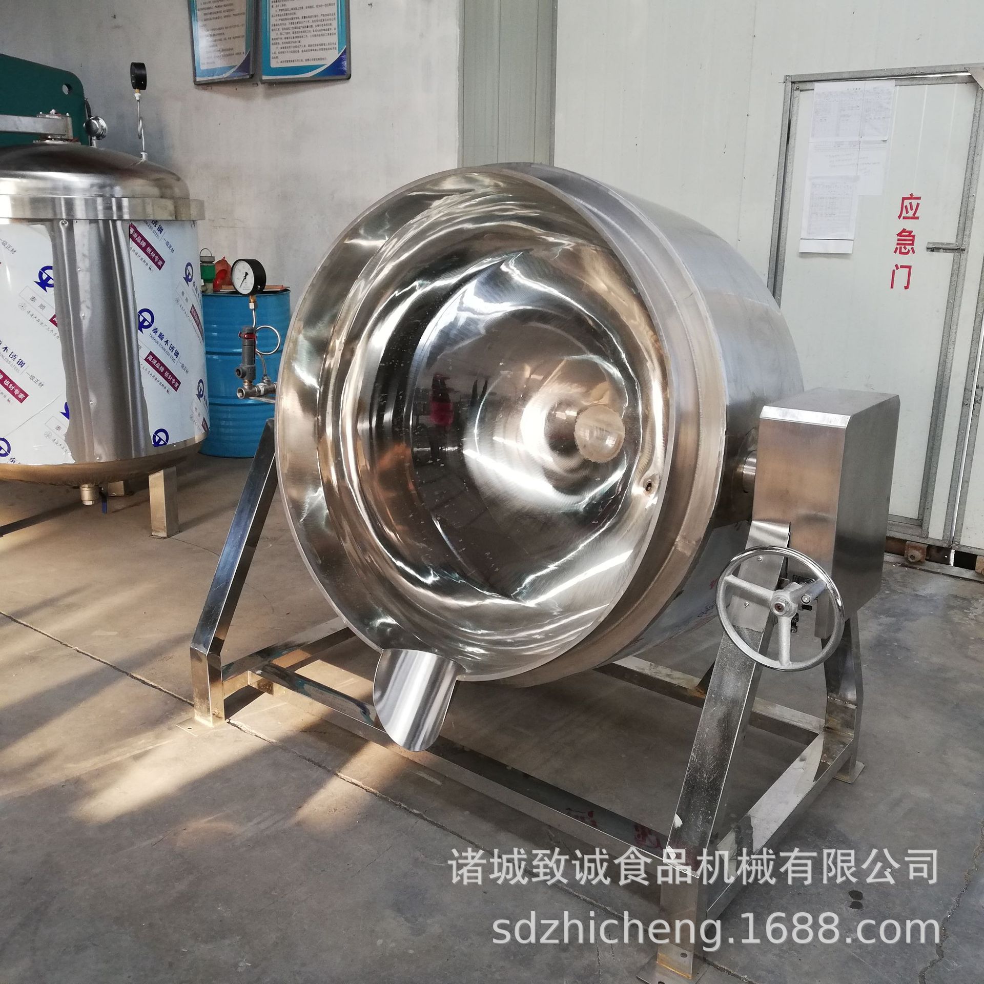 商用蒸汽可倾出料浓缩汤锅