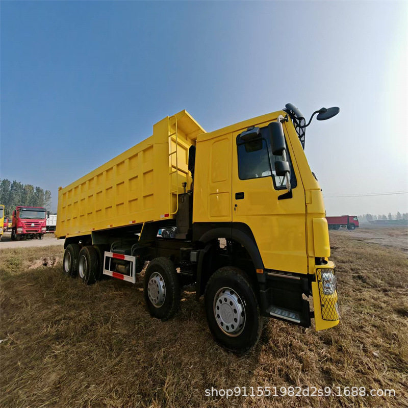 重汽豪沃8x4液压后翻自卸卡车