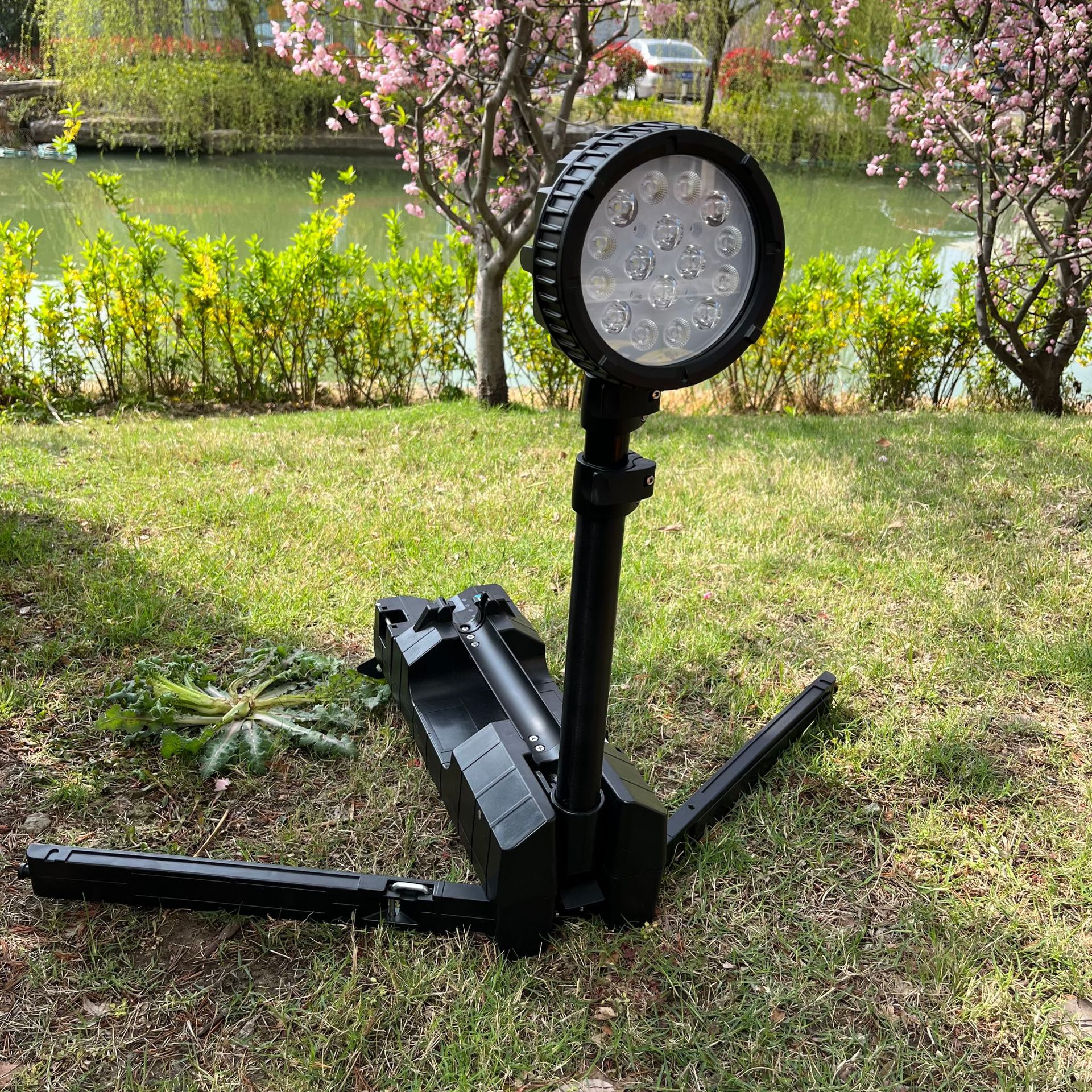 FW6117LED轻便防爆移动工作灯50W升降移动应急照明灯