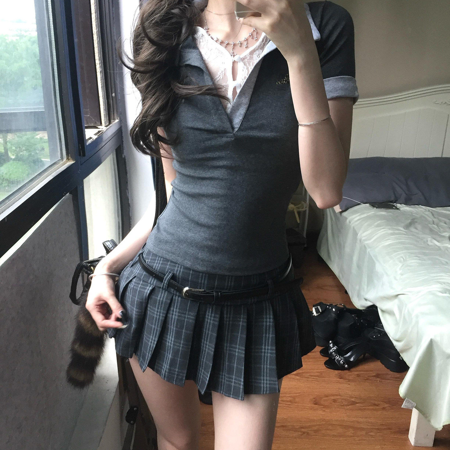 巨好看的夏天套装小个子美式辣妹蕾丝拼接v领T恤上衣百褶裙两件套
