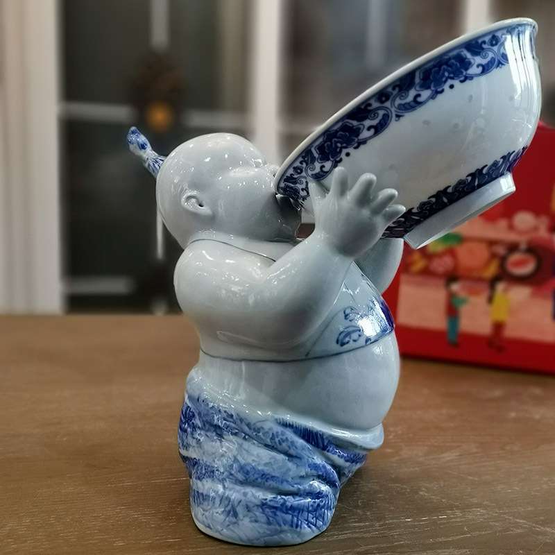 陶瓷手工绘画青花瓷花瓶摆件送礼雕娃娃桌面柜台工艺品气吞山河