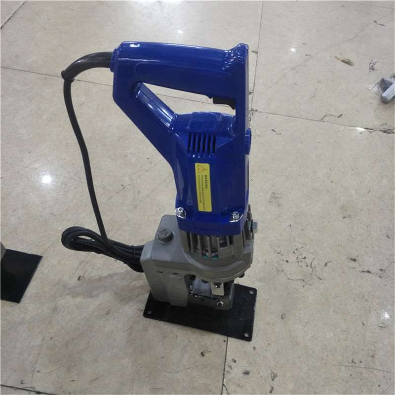 电动液压冲孔机角铁角钢打孔器手提式小型槽钢c型光伏h钢板打孔机