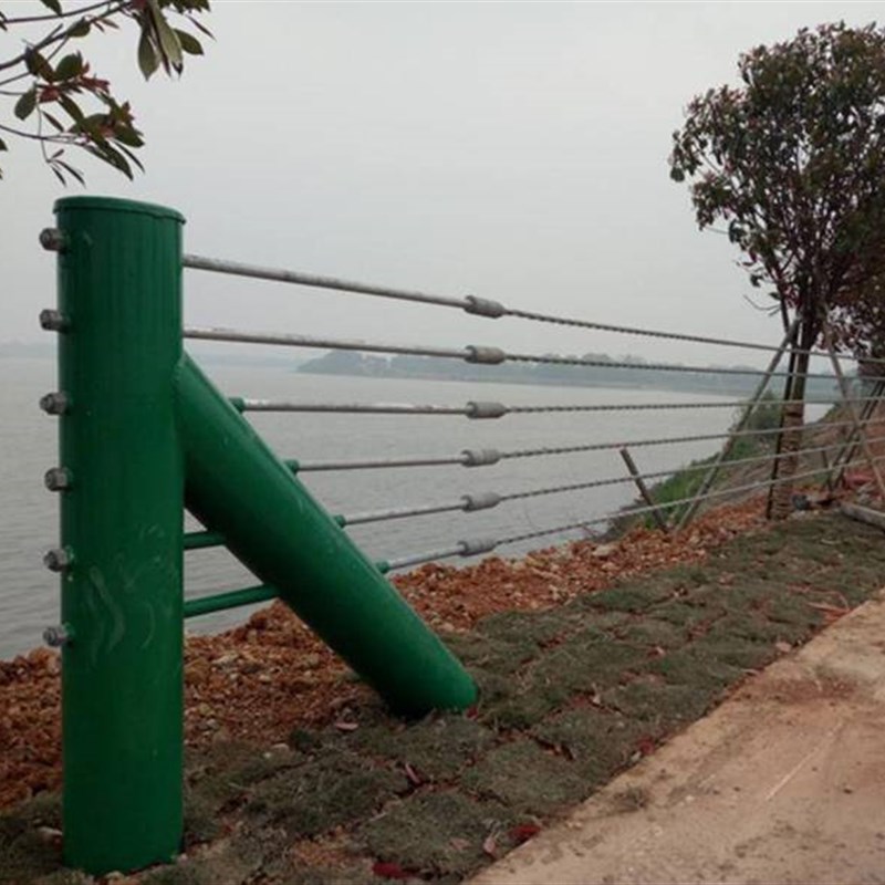 钢丝绳钢索钢绞护栏  江苏乡村道路缆索护栏 绳索公路防护栏图片