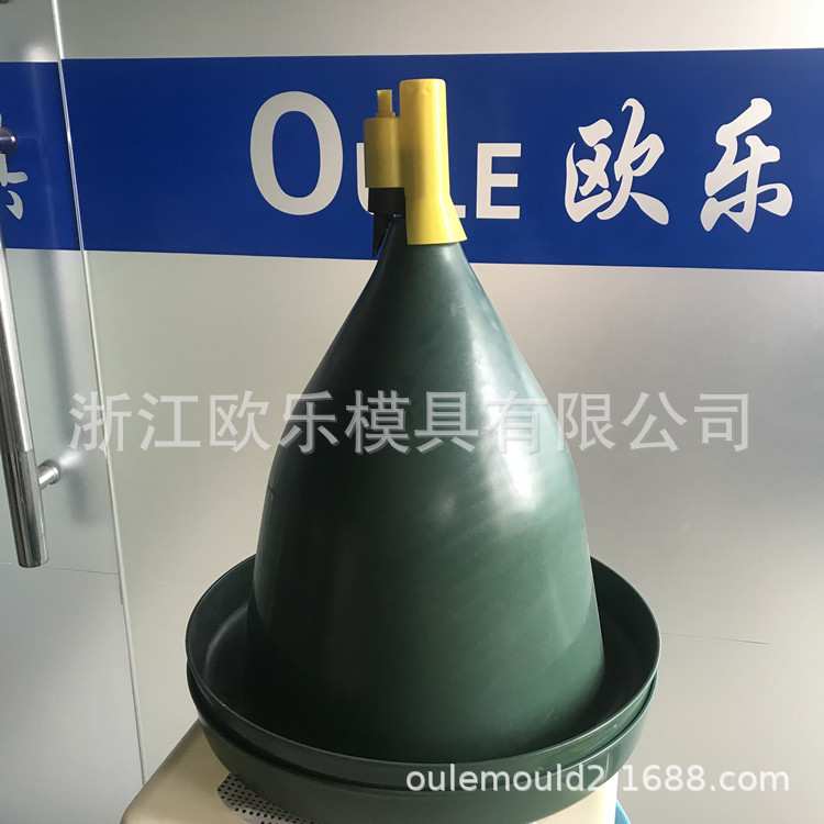 养鸡设备自动饮水器模具注塑 出口全自动鸡鸭喂食器模具供应